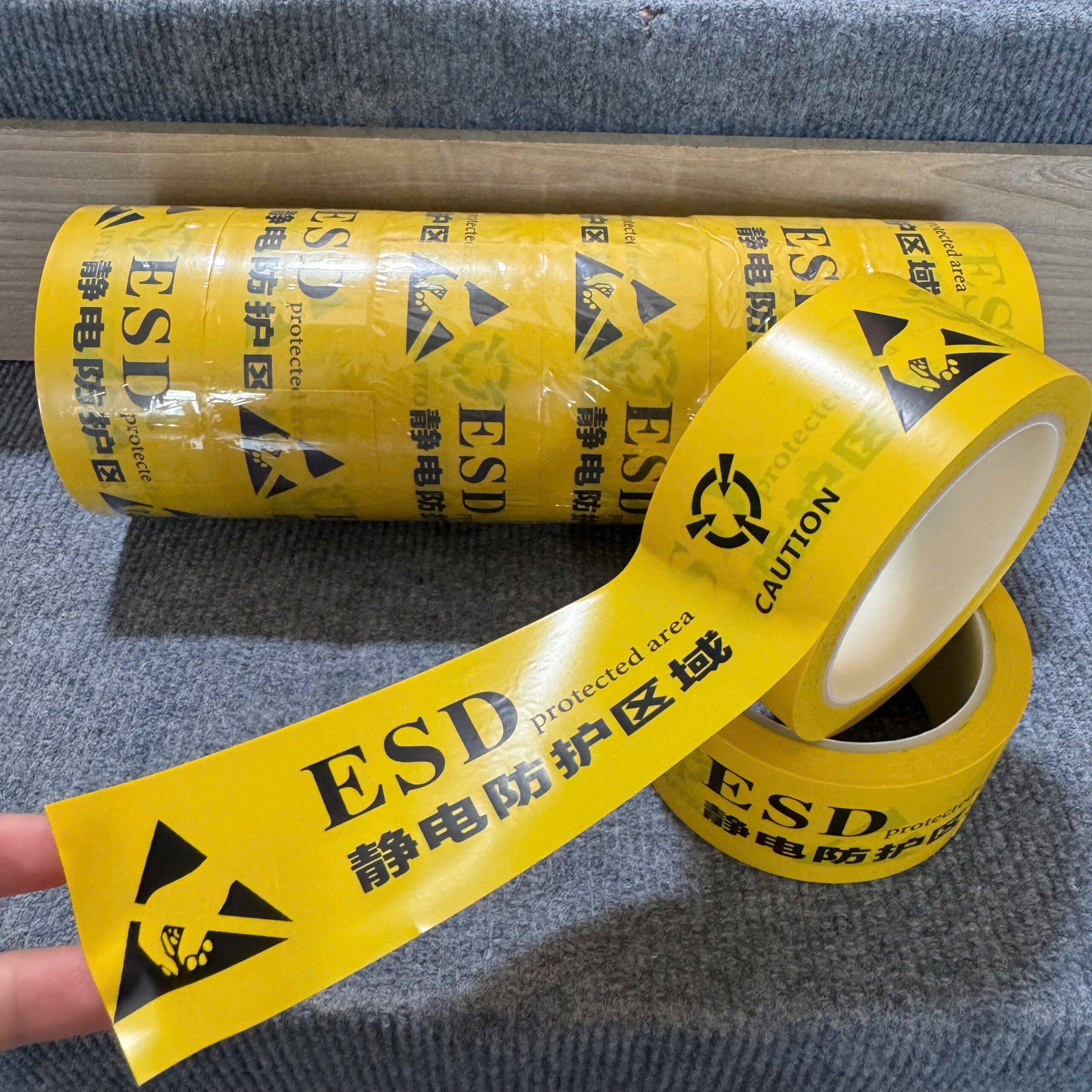 Băng keo dán nền cảnh báo in chữ ESD